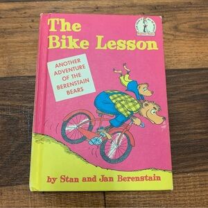 VINTAGE The Bike Lesson-BERENSTAIN BEARS, DR. SEUSS 1964 1st Edition! 1st Print!